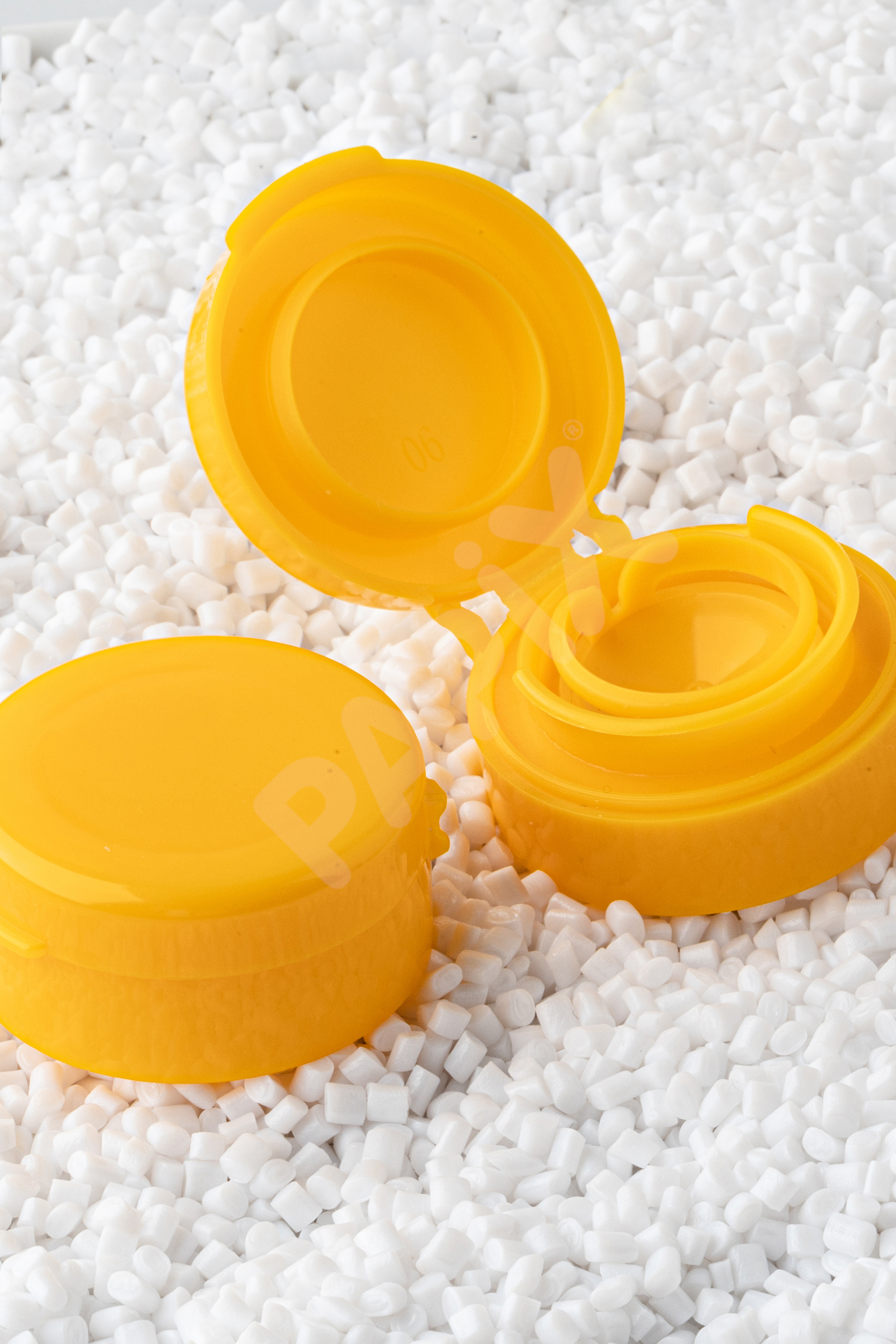 32/28 Menteşeli Kapak